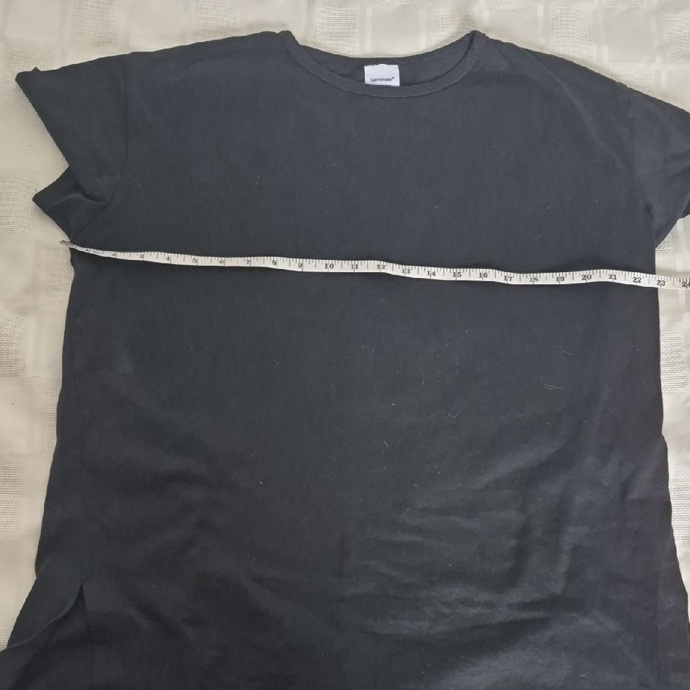 Essential Black Women's Short Sleeve Tee - Picture 9 of 16